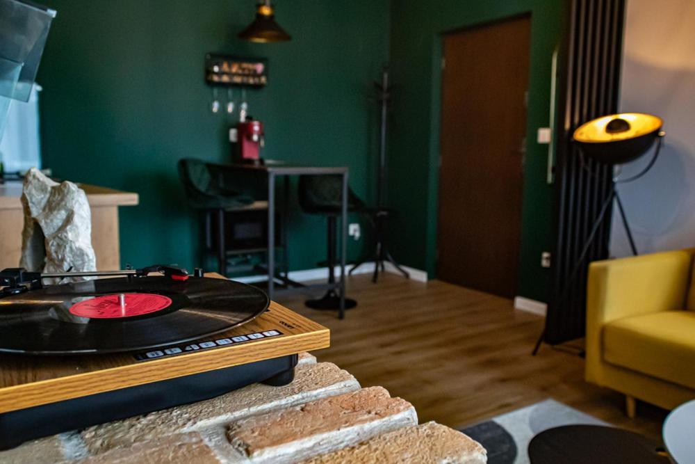 Czocha Studio Apartment Leśna Extérieur photo